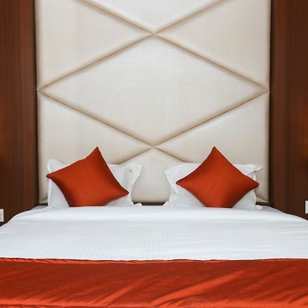 Hotel Spring Inn Mumbai Exterior photo