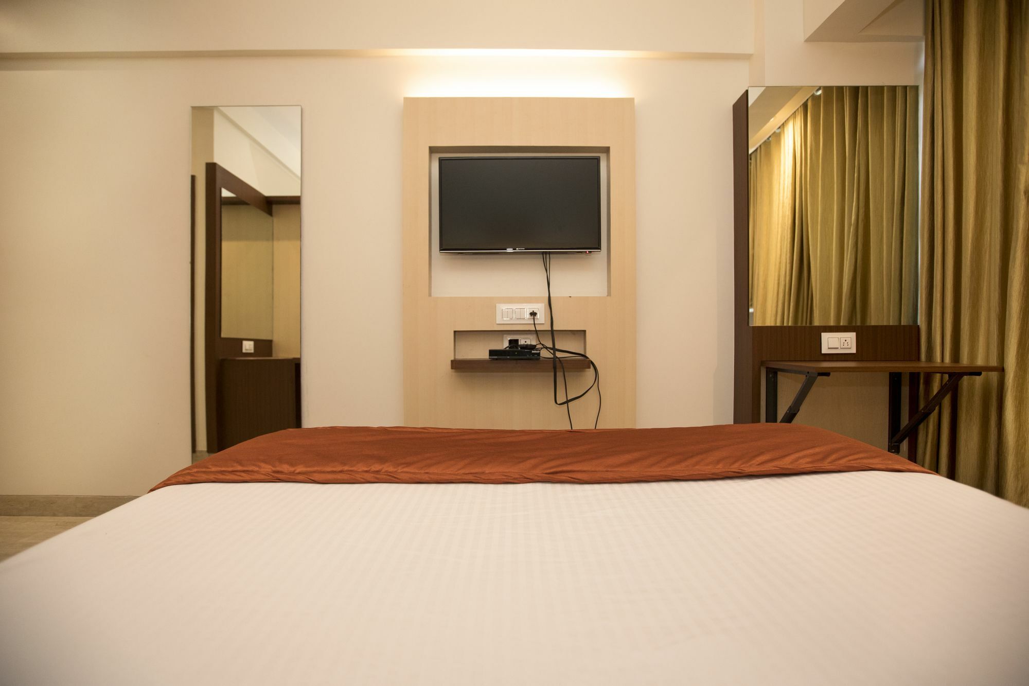Hotel Spring Inn Mumbai Exterior photo